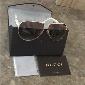 NEW Authentic Gucci Sunglasses 🔥